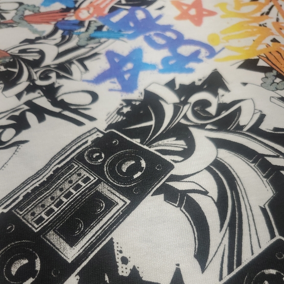 Sacred Crown boys XL radio graffiti print all over short sleeve t shirt - Picture 7 of 7